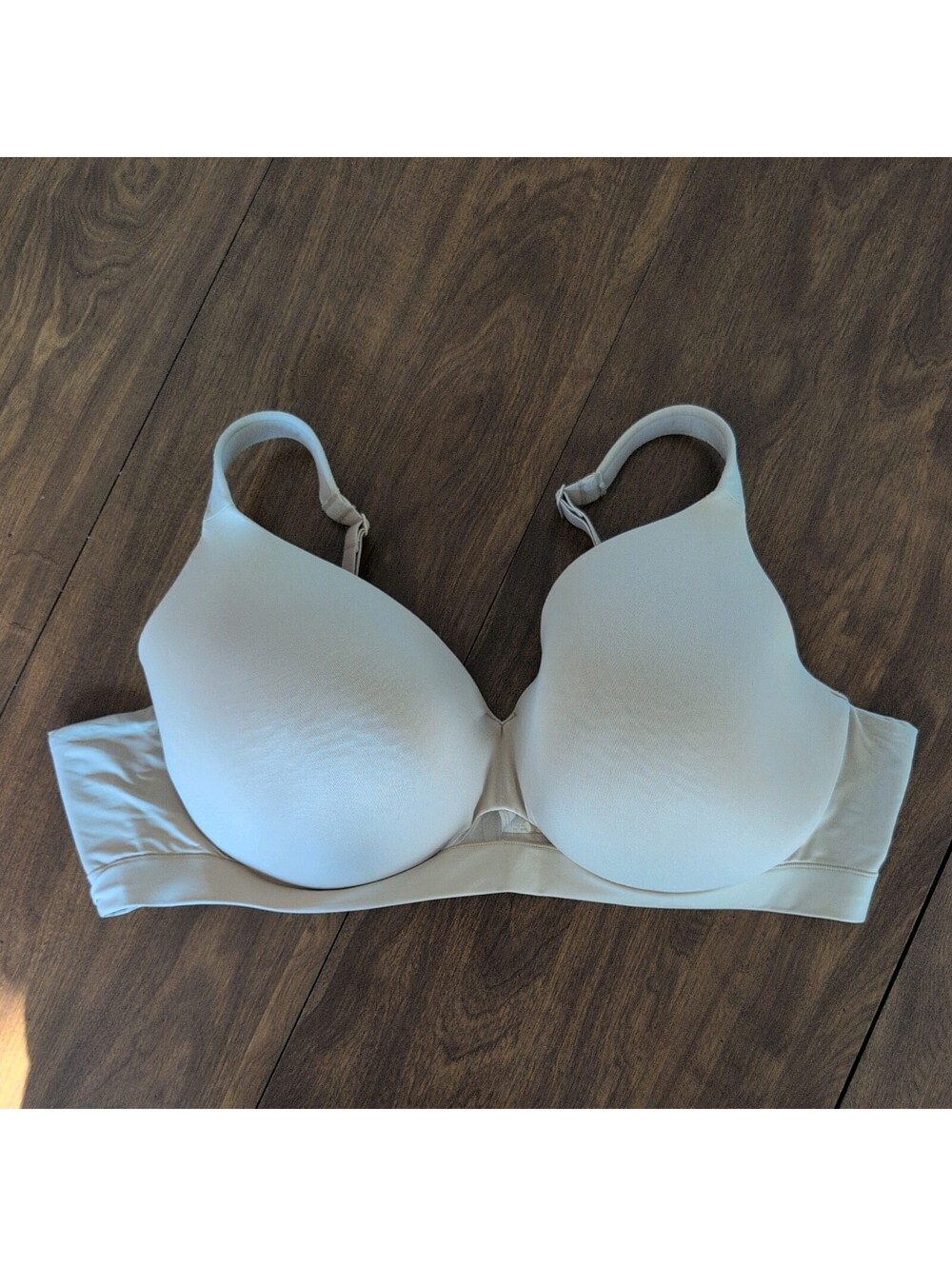 CACIQUE Lightly Lined Balconette Bra Size 46D Beige Underwire Comfort Straps